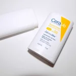 ضد آفتاب استیکی سراوی